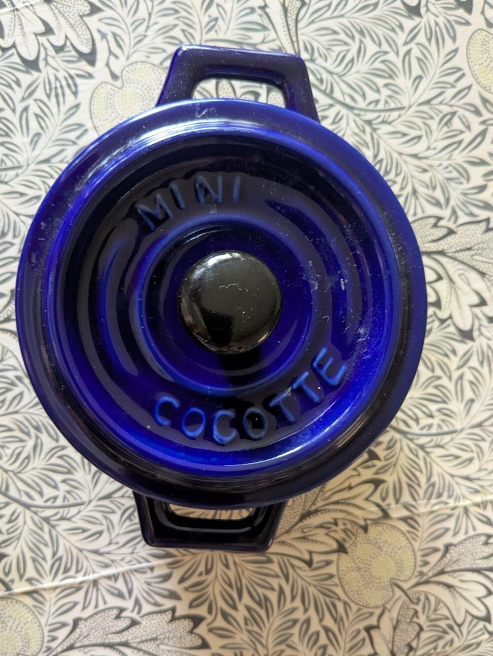 Mini Cocotte Ramekin With Lid - Picture 2 of 11
